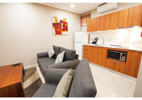 Premier One-Bedroom Suite image 3