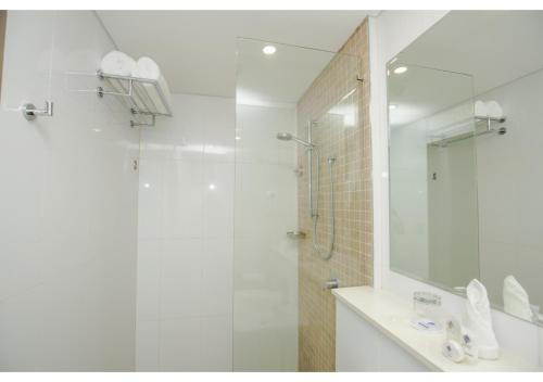 Premier King Room image 1