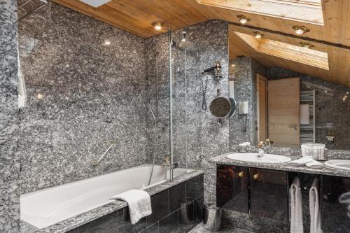 Grand Hotel Zermatterhof - image 5