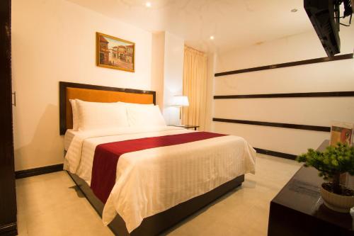 Diamond Hotel And Resto in Catarman