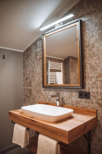 Mountainview Apartments - image 8
