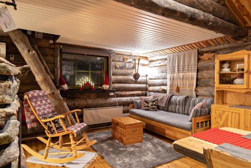 Polar Aurora Cabins - image 12
