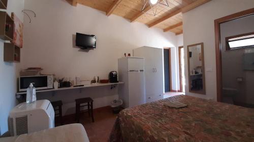 Double Room with Private Bathroom image 9