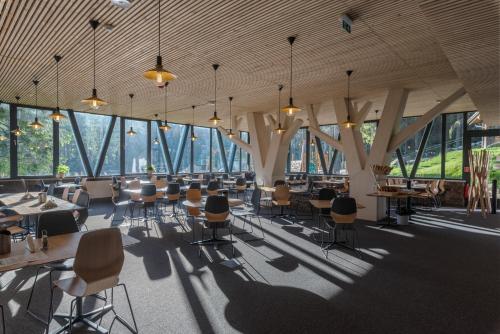 Restoran, Hotel Bjornson & Bjornson TREE HOUSES Jasna in Demanovska Dolina