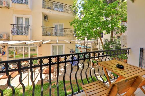 One-Bedroom Apartment - Entrance Floor