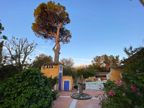 Vista exterior, Le Clos de L'Isle in Arles Suburbs