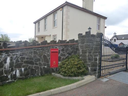 Ulster Cottages - image 6
