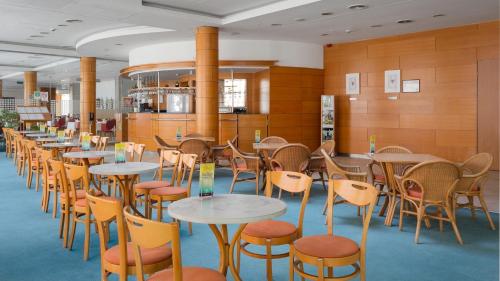 Hunguest Hotel Aqua Sol - image 3