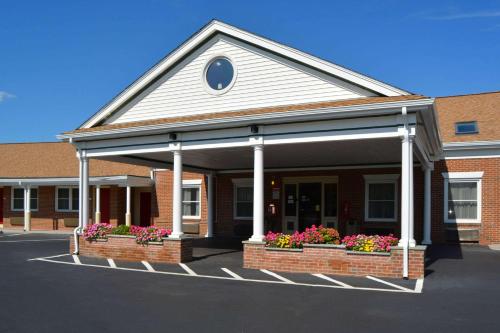 Quality Inn Raynham - Taunton - Hotel - Raynham