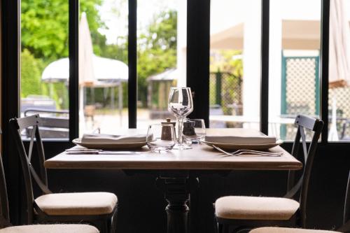 Hostellerie de Varennes - image 14