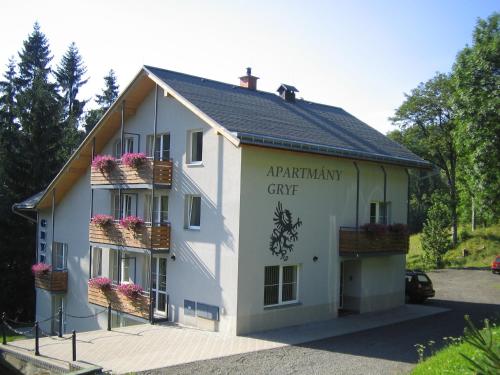 Apartmány Gryf Harrachov - Accommodation