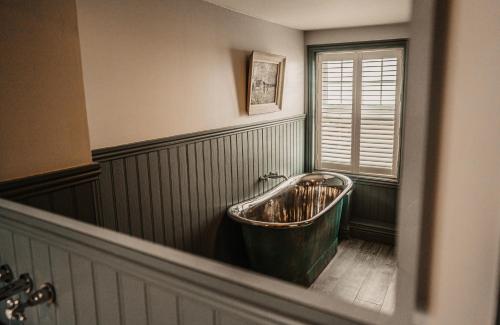 The Ship Inn - image 14