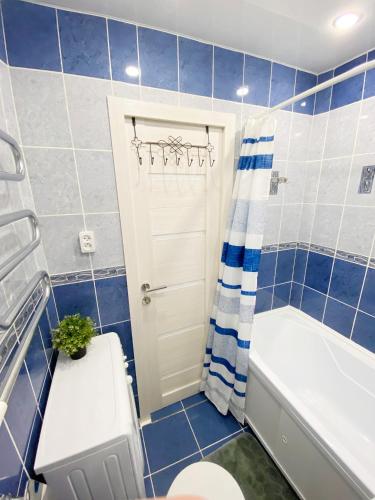 Дизайнерские апартаменты для 4х в центре Welcome - image 3