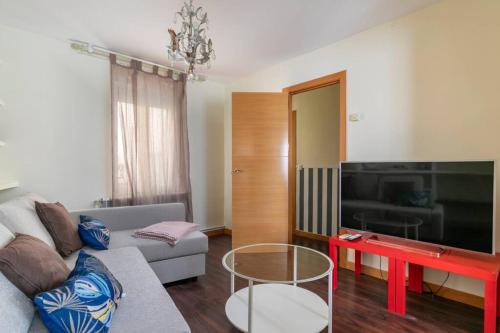 PUERTA DE TOLEDO APARTMENT 3BR 2BT (LA LATINA)