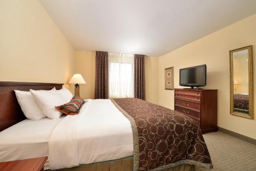 Staybridge Suites West Des Moines, an IHG Hotel