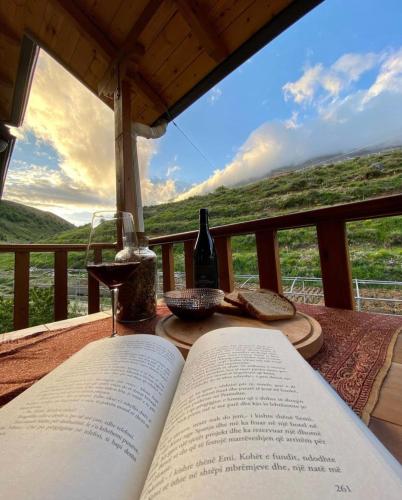 Bujtina Hadër Xhebro (Bujtina Hader Xhebro) in Tepelenë