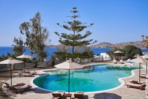High Mill Hotel by Mr and Mrs White, Parikia