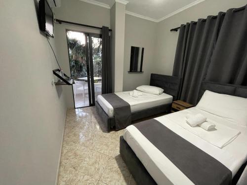 Villa Balbi 34 – Saranda, OR