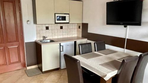 吉拉瓦爾美景公寓 (Gyula Var Panorama Apartman) in 哥由拉