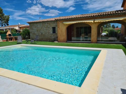 Villa Paola San Teodoro con piscina privata