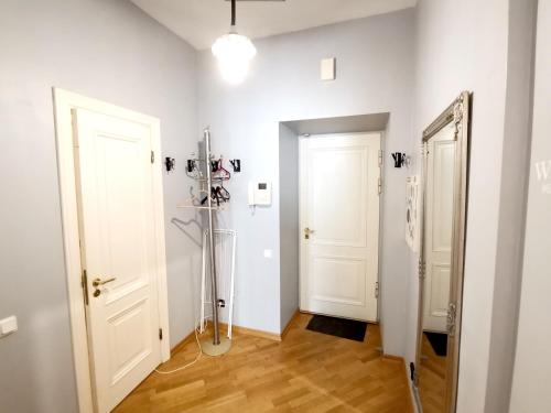 Oldtown Palasta Apartments - image 4