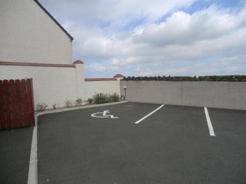 Ulster Cottages - image 12