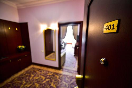 METROPOL HOTEL Yerevan - image 4