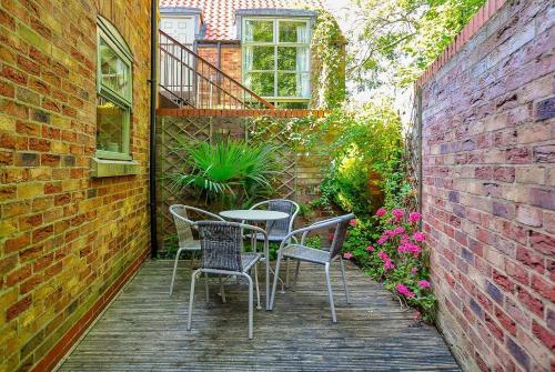 Minster's Reach Apartments - image 13