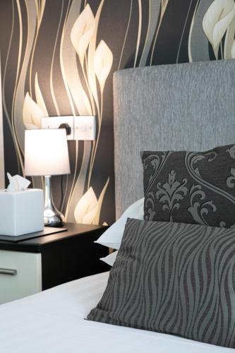 Executive Superking / Twin Room - Ground Floor image 3