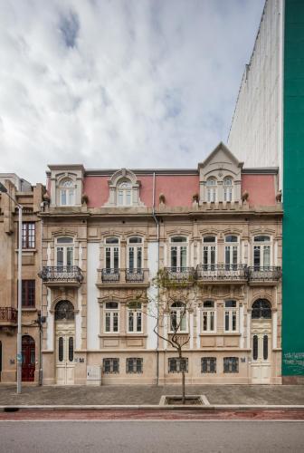 Porto Deluxe Apartments 4