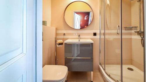 Apartament Układ Słoneczny image 1