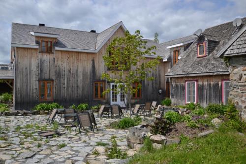 Bejárat, Auberge Le P'tit Bonheur in Saint-Jean-de-l'Île-d'Orléans