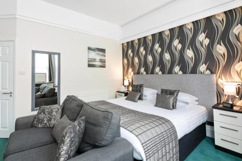 Executive Superking / Twin Room - Ground Floor room in Mount Edgcombe