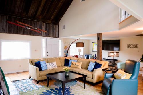 Stunning Lake Front! Modern+Chic+Cosy pet friendly in 洛厄爾 (VT)