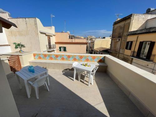 Casa Crispi 3