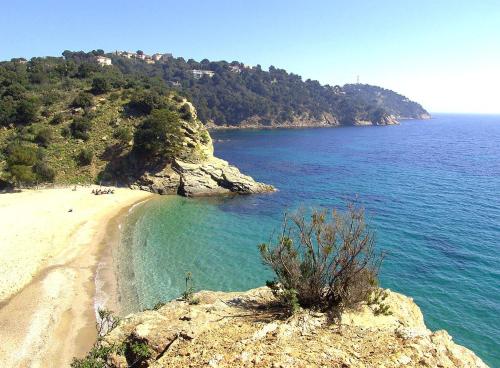 "TI SABLE" Agréable studio climatisé, Jolie Vue Mer, Piscine à Cavalaire sur Mer Golfe de St-Tropez