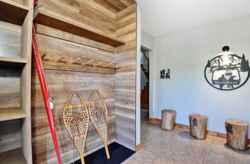 Chalets Alpins- 5 Chemin des Montagnards in Stoneham (QC)