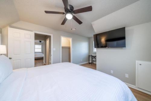 The Hamilton Townhouse - image 4