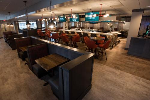 Holiday Inn Rock Island-Quad Cities By IHG - 레스토랑
