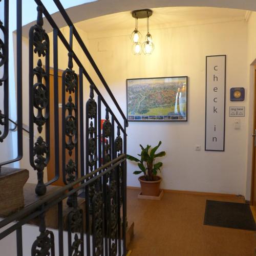 Pension Stoi budget guesthouse – Innsbruck, IL