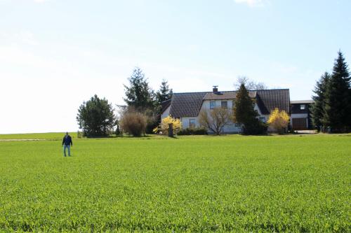 Ein Bett im Kornfeld - Haus Morgensonne - mit Innenpool