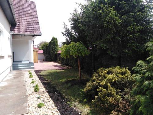 Viola Apartmanház - image 14