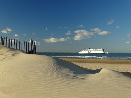 Sure Hotel by Best Western Calais Coquelles Tunnel s/ Manche - image 3