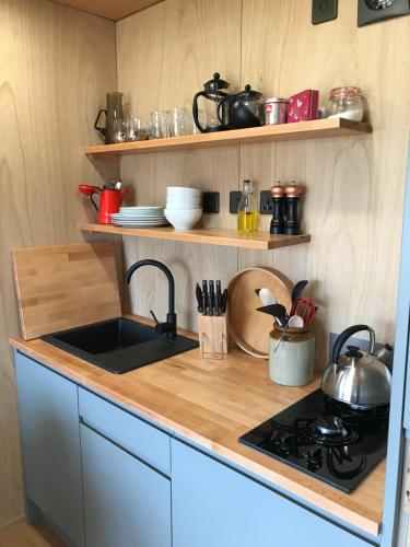 廚房, Macaulay Farm Cabin in 奧爾特貝