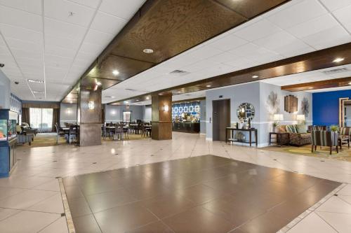 SureStay Plus Hotel By Best Western Portland Route 52 West in Portland, USA