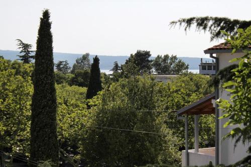 Apartments by the sea Selce, Crikvenica - 2372