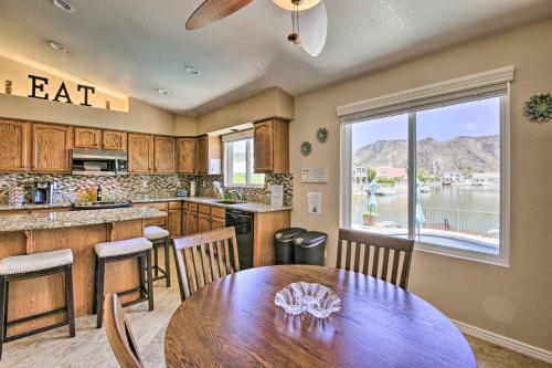 Lakefront Glendale Getaway with Boat Dock and Pool!