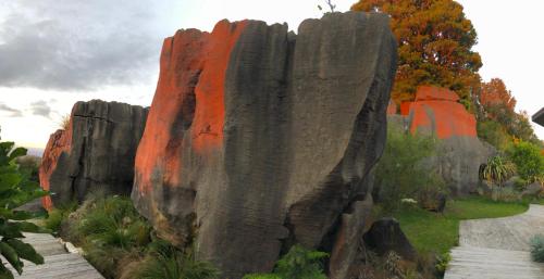 ทัศนียภาพ, Rock Retreat B&B farmstay in ไวอิโตโม