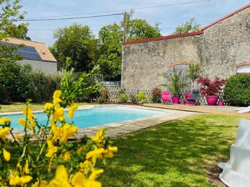 Quaint Holiday Home in Cless with Garden cottage Chambroutet