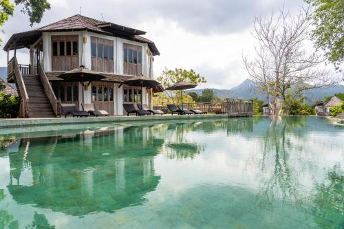Swimming pool, AANA Resort & Spa in Klong Prao Beach